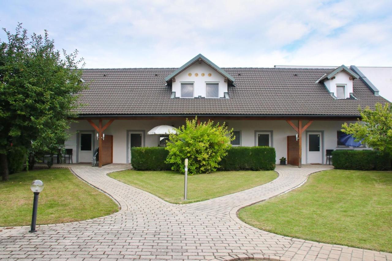 Gaestehaus Finklacke Apetlon Luaran gambar